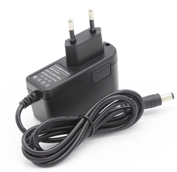 Transformador de corriente 110V/220V - 12V 1A